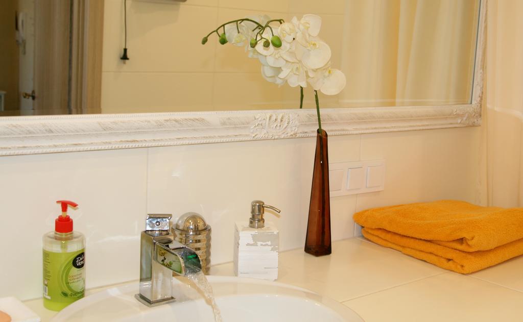 Studio Luxe On Victory Street In The City Center Vinnicja Kültér fotó